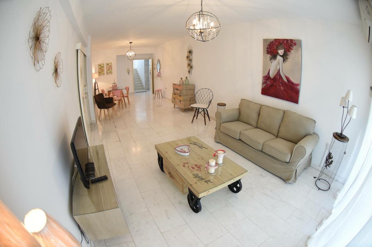 Angela'S Luxury Apartments Larnaca Exterior photo