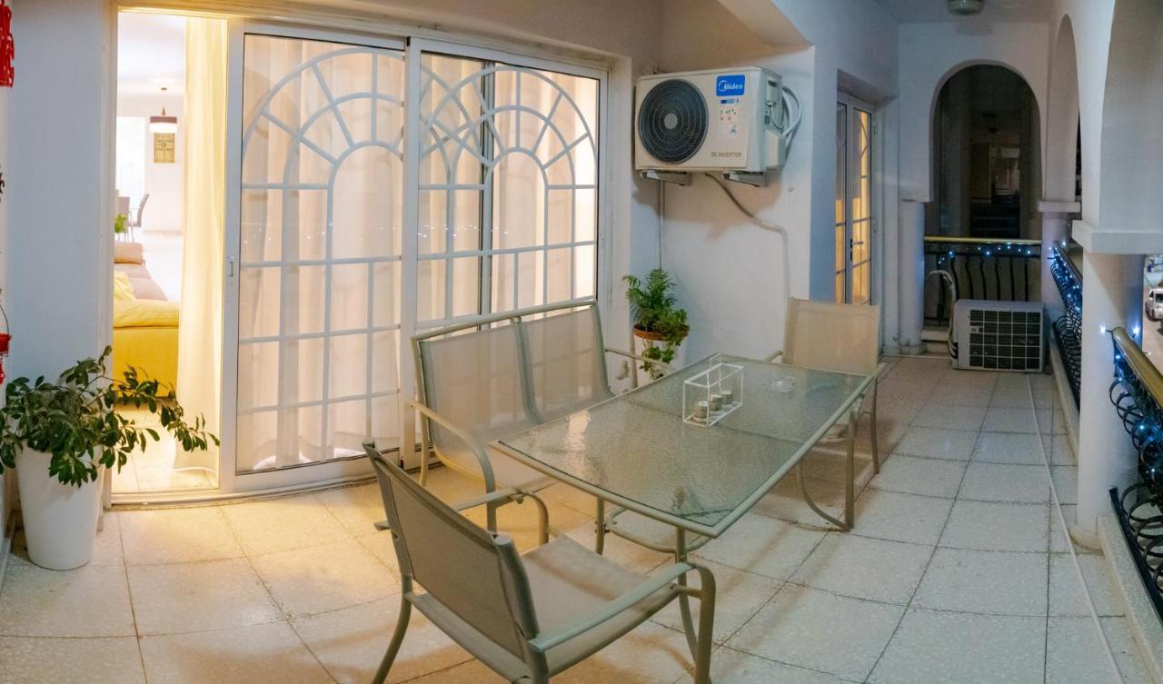 Angela'S Luxury Apartments Larnaca Exterior photo
