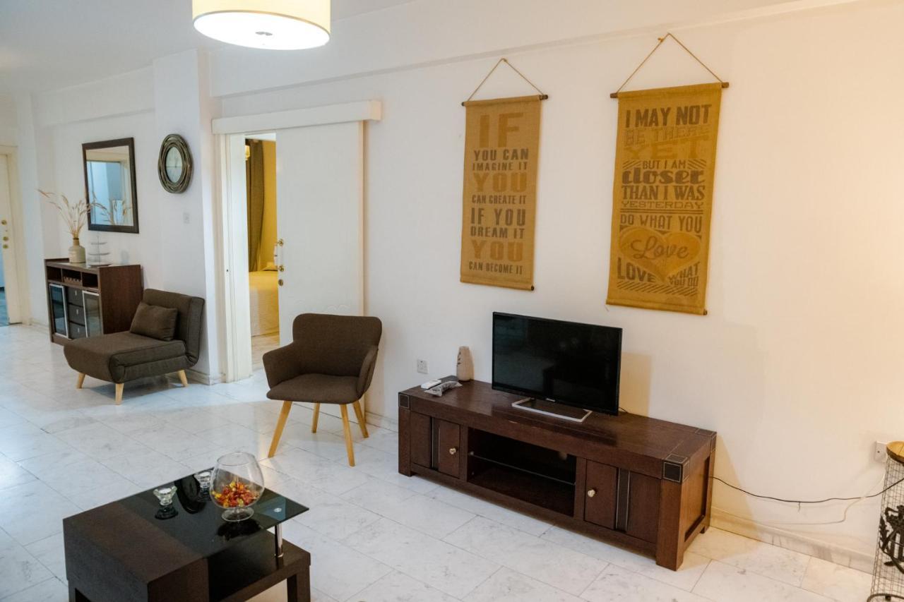 Angela'S Luxury Apartments Larnaca Exterior photo